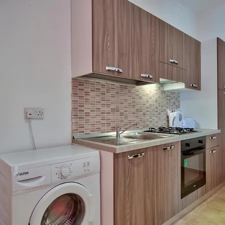 Serene & Penthouses In 아파트 슬리에마