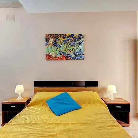 Serene & Penthouses In 슬리에마