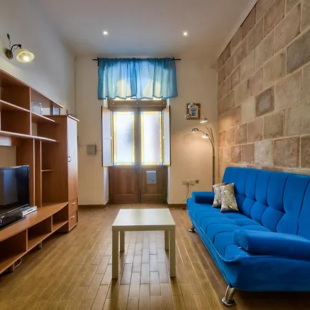 아파트 Serene & Penthouses In *