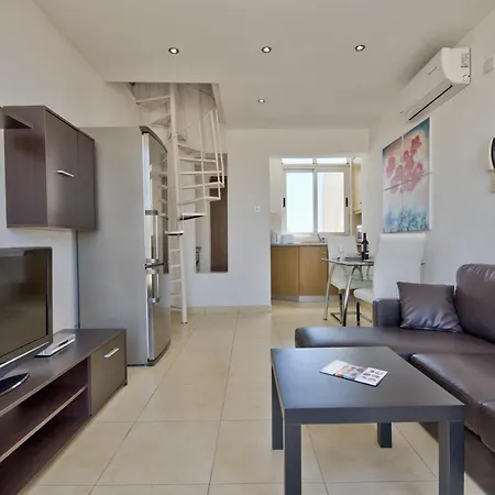 Serene & Penthouses In Apartamento Sliema